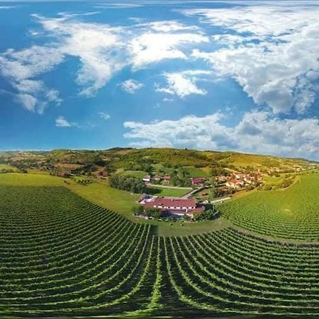 Stupnicki Dvori Winery Hotel Stupnik Brodski Eksteriør bilde