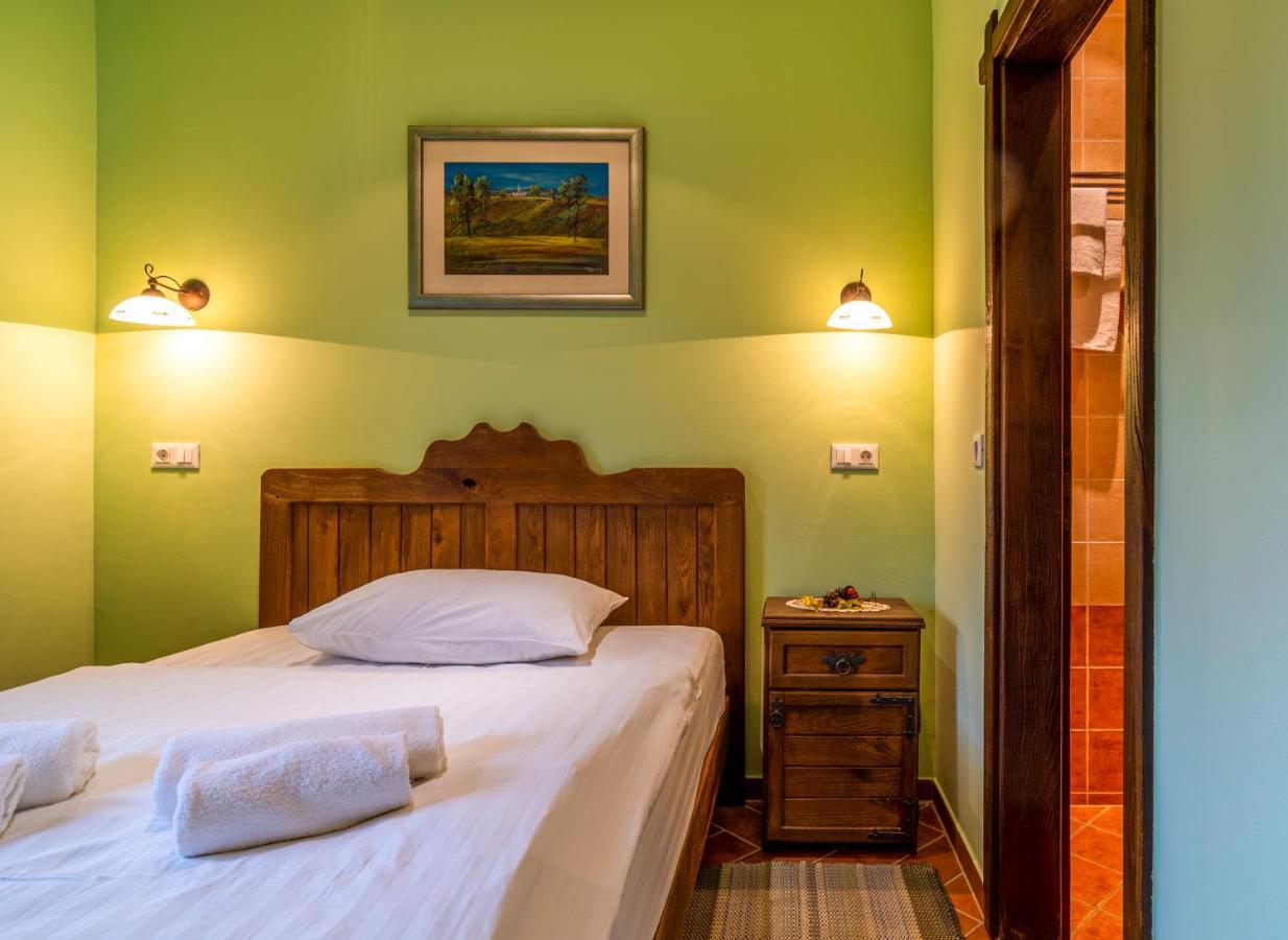 Stupnicki Dvori Winery Hotel Stupnik Brodski Eksteriør bilde