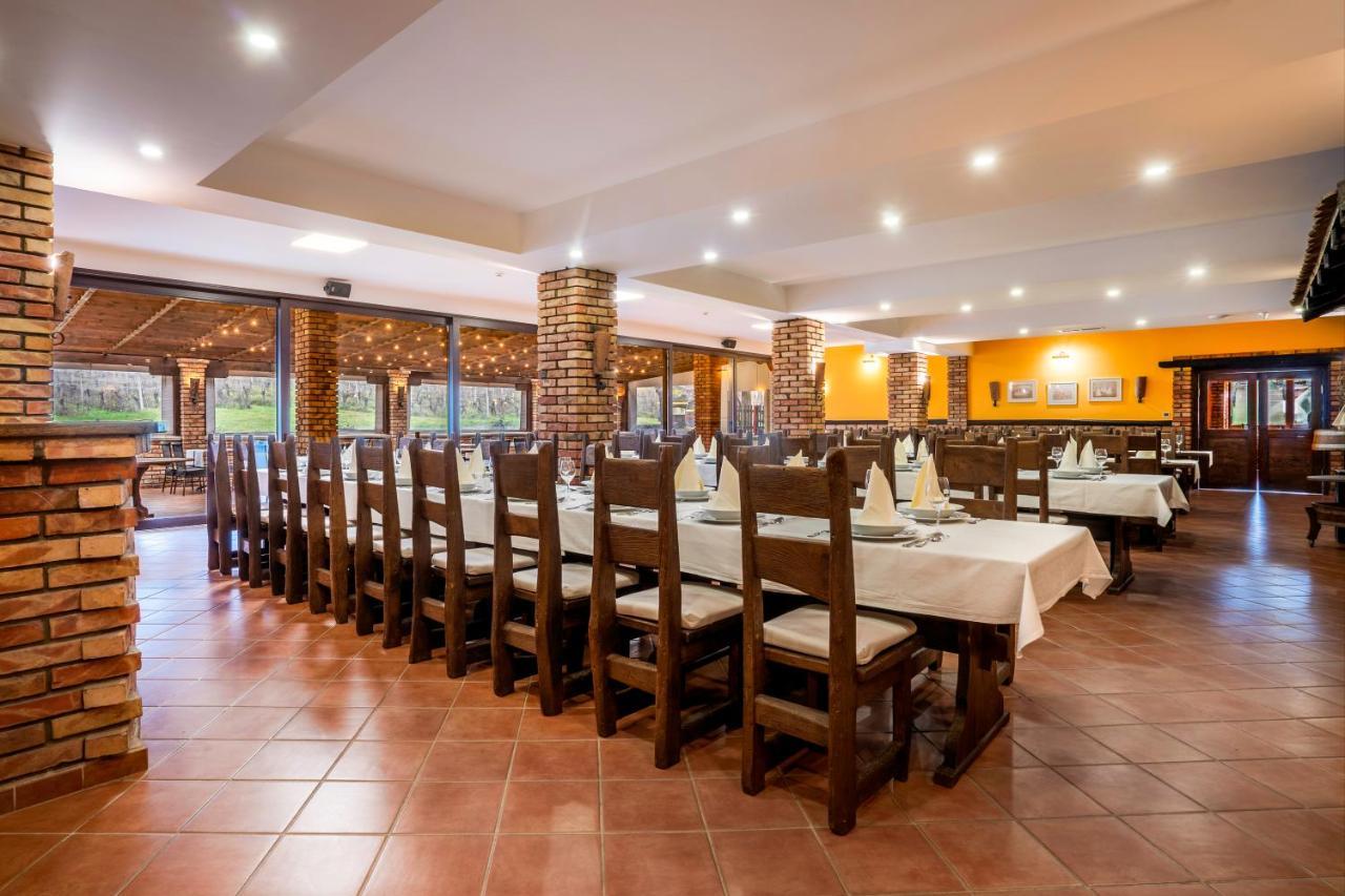Stupnicki Dvori Winery Hotel Stupnik Brodski Eksteriør bilde